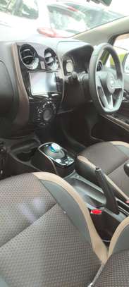 Nissan Note Epower Green 2018 image 5