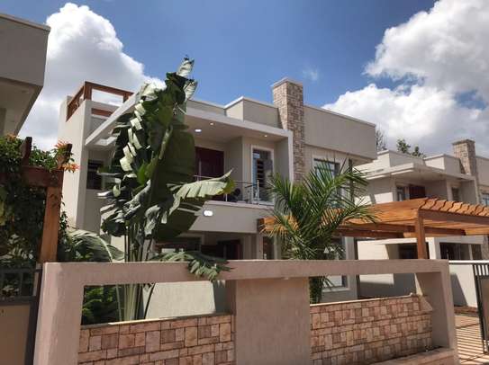 4 Bed Villa with Garden at Eastern Bypass image 1