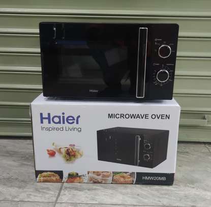 Haier Manual Microwave Oven, 20L.Black image 1