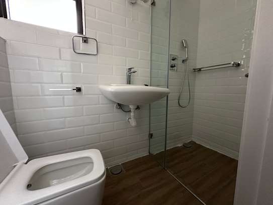 3 Bed Apartment with En Suite in Kileleshwa image 34