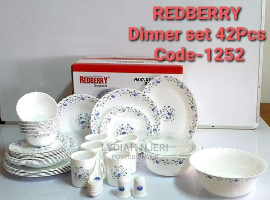 REDBERRY 42pcs Dinner Set image 1