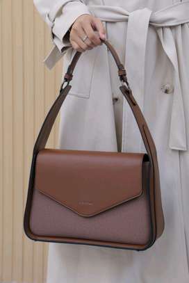 Designer handbags for women image 2