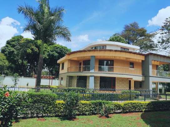 5 Bed Townhouse with En Suite at Lavington Green image 5