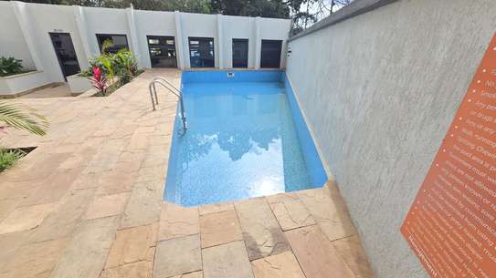 3 Bed Apartment with En Suite in Lavington image 23