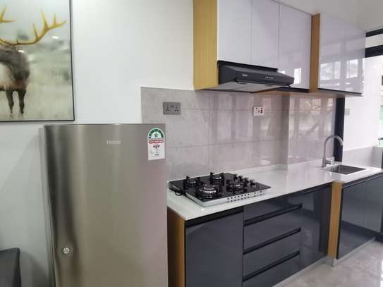 Serviced 3 Bed Apartment with En Suite in Kileleshwa image 3