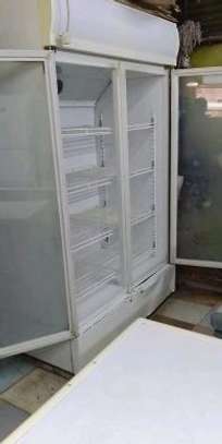 Ex UK display fridge image 2