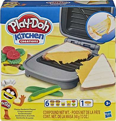 Play-Doh Kitchen Creations Cheesy Sandwich Play Food Set image 1