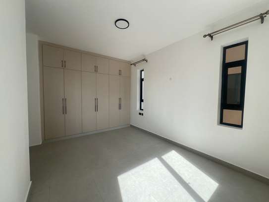 2 Bed Apartment with En Suite at Brookside Drive image 17
