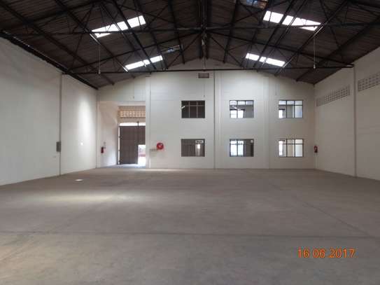 10,000 ft² Commercial Property with Parking in Mombasa Road image 3