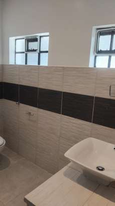 4 Bed House with En Suite in Muthaiga image 2