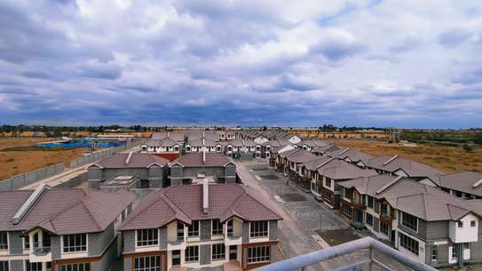 4 Bed Townhouse with En Suite at Enkasiti Kimalat image 5