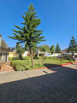 5 Bed House with En Suite at Ngong image 2
