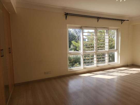 3 Bed Apartment with En Suite in Westlands Area image 6