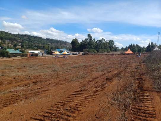 Prime plots in Kikuyu, Kamangu 400m from a new tarmac road. image 1