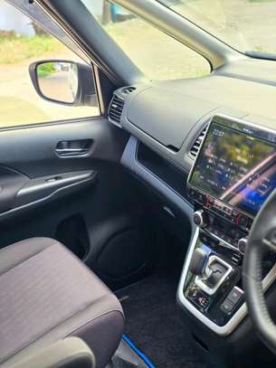 Nissan Serena E-Power Highway Star 2019 White image 6