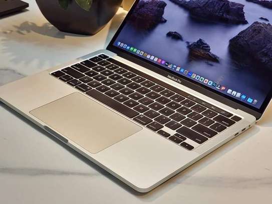 Macbook pro 2020 laptop image 5