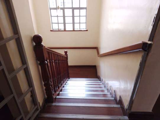 4 bedroom townhouse for rent in Kileleshwa image 9