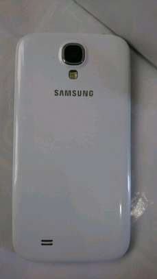 Samsung Galaxy S4 16GB image 2