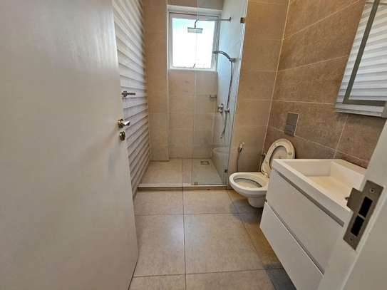 Furnished 3 Bed Apartment with En Suite in Kileleshwa image 4