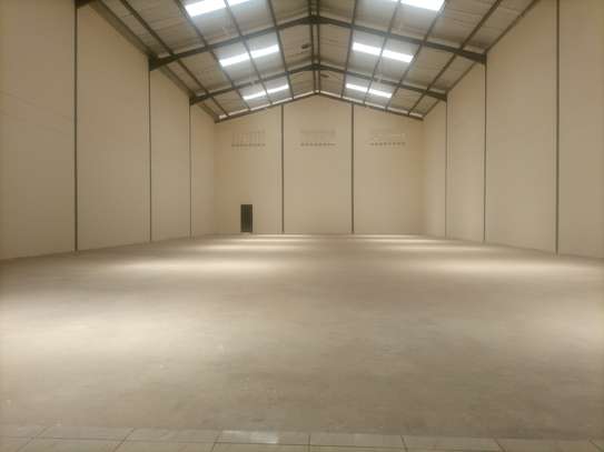 7,616 ft² Warehouse with Fibre Internet in Eastern ByPass image 15