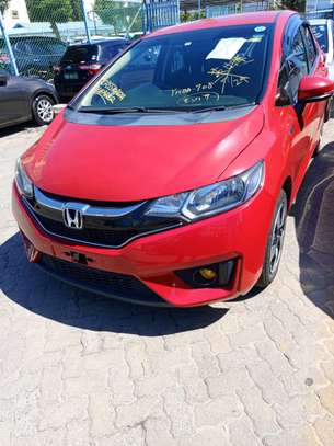 Honda fit hybrid image 2