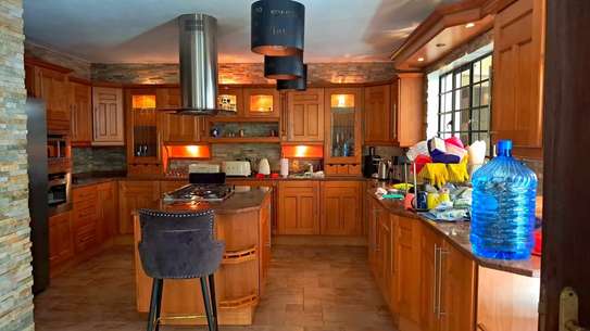 4 Bed Townhouse with En Suite in Lavington image 17