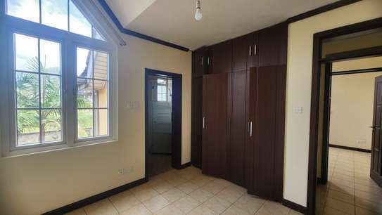 4 Bed Townhouse with En Suite at Langata image 15