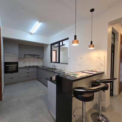 3 Bed Apartment with En Suite at The Crescent image 5