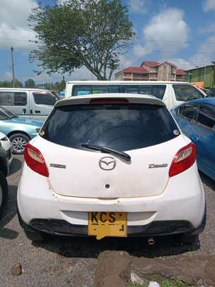 Mazda Demio image 9