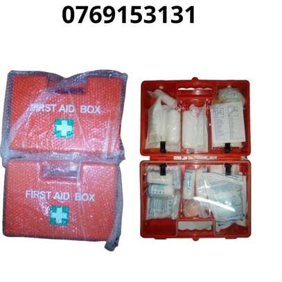 First aid kits image 1