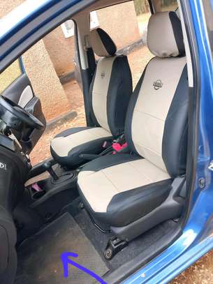 Toyota RAV4 car seat covers image 3
