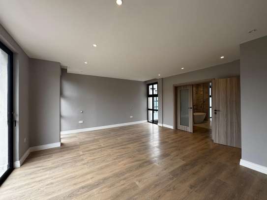 4 Bed Townhouse with En Suite in Runda image 21