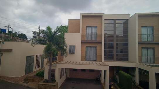 4 Bed Townhouse with En Suite at Kileleshwa Estate image 1