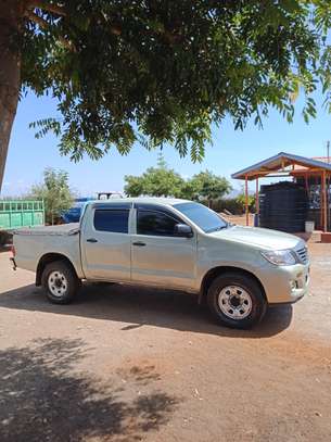 2009 Toyota double cab for sale locally assembled image 5