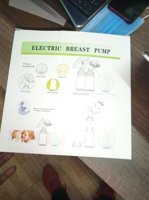 Automatic breast pump image 2