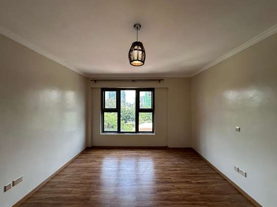 4 Bed Apartment with En Suite at Kilimani image 4