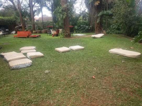 WE CLEAN & DRY SOFA SET IN NAIROBI. image 12
