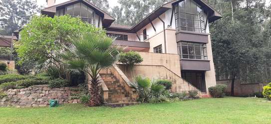 5 Bed Townhouse with En Suite in Rosslyn image 11