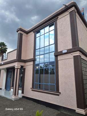 Selling brand new 3roof 4bedroom image 1