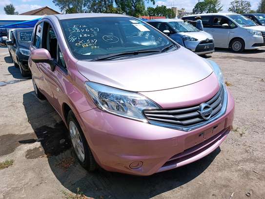 PINK NISSAN NOTE image 3