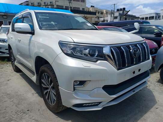 Toyota Land cruiser prodo tx 2019 model image 3
