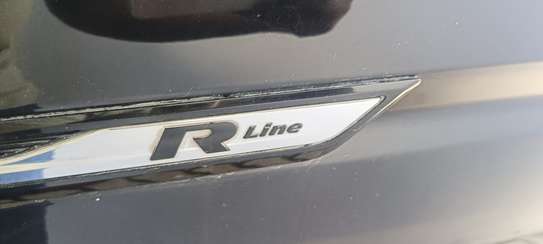 Volkswagen Touran R-line black 2018 image 5