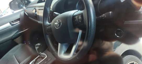 Toyota Hilux 4wd double cabin 2018 image 6