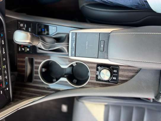 Lexus RX300 sports with sunroof on offer in  Mombasa image 10