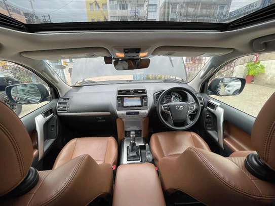 Toyota land Cruiser Prado TX-L Diesel 2021 image 5