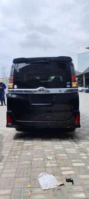 Toyota Voxy ZR grade black 2018 image 14