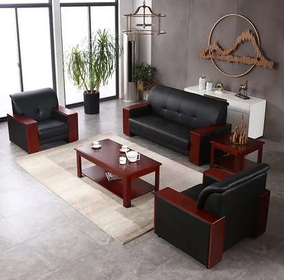 Executive 5 Seater Leather Meeting Sofa image 7