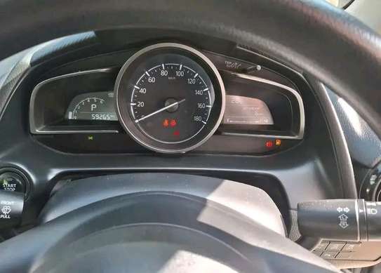 Mazda 2 2020 pearl image 5