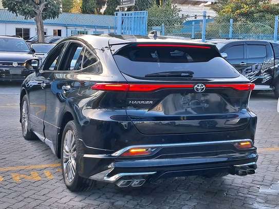 Toyota Harrier Black Sunroof 2021 image 12