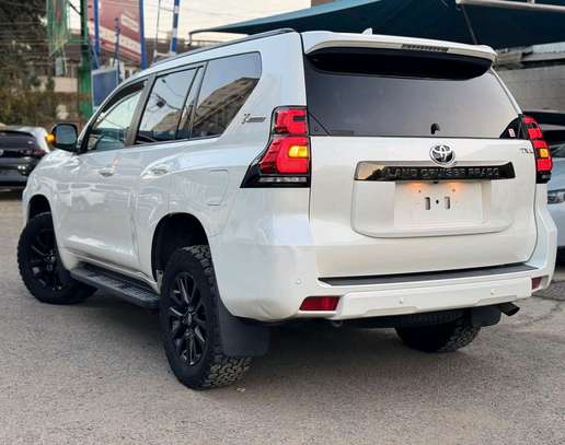 2022 Toyota LandCruiser Prado TX-L 70TH ANNIVERSARY image 6